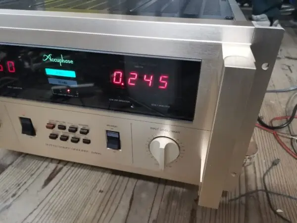 Accuphase P-600 Power