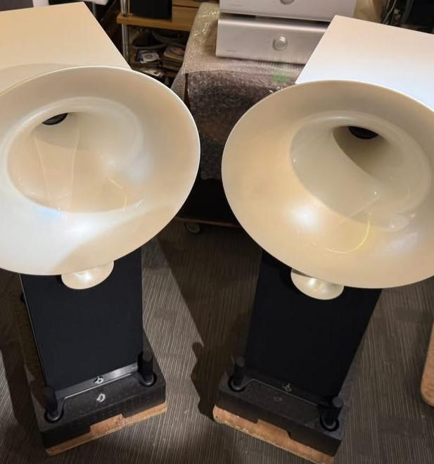 Avantgarde Acoustic UNO XD Loudspeaker